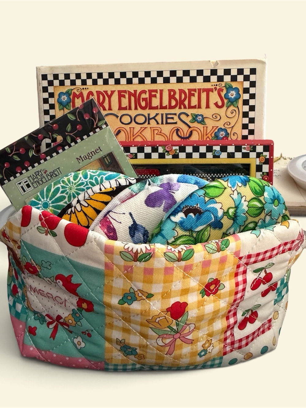 MARY ENGELBREIT BUNDLE